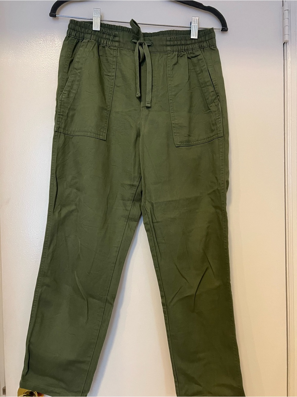 Women's Gap green cargo pants. Size XS